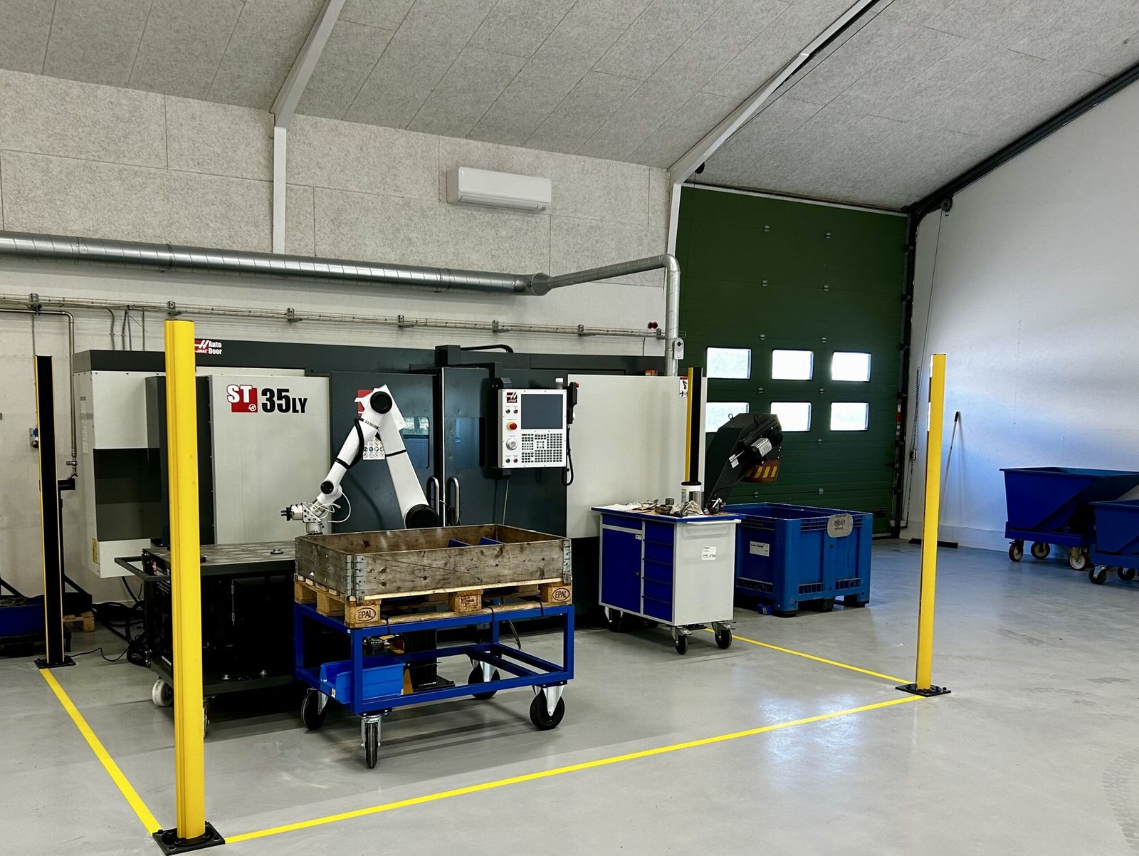 Haas ST-35LY med robot i ny hal